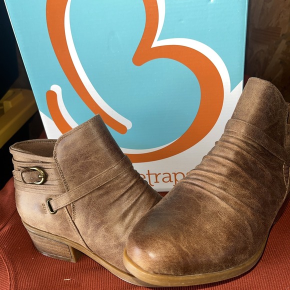 Beartraps Ginella Women's Brown Short Boots Booties Size 8 New in Box - Picture 1 of 8